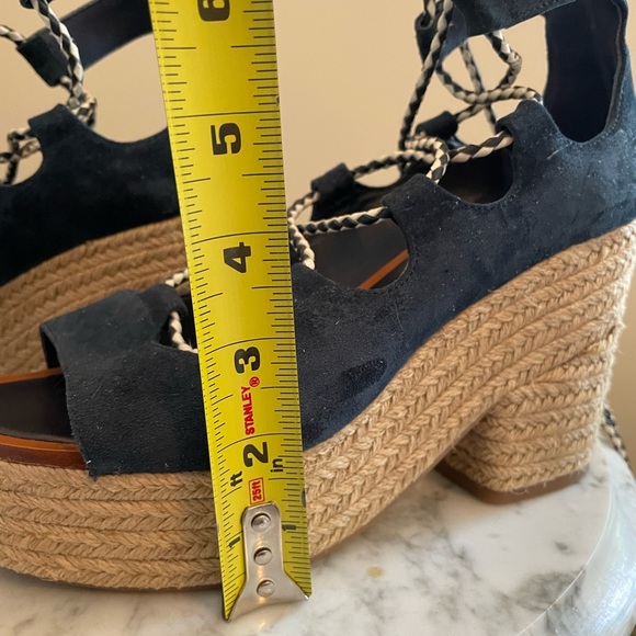 Tory Burch Wedge Lace Up. Suede, size 7.5 - Picture 10 of 11